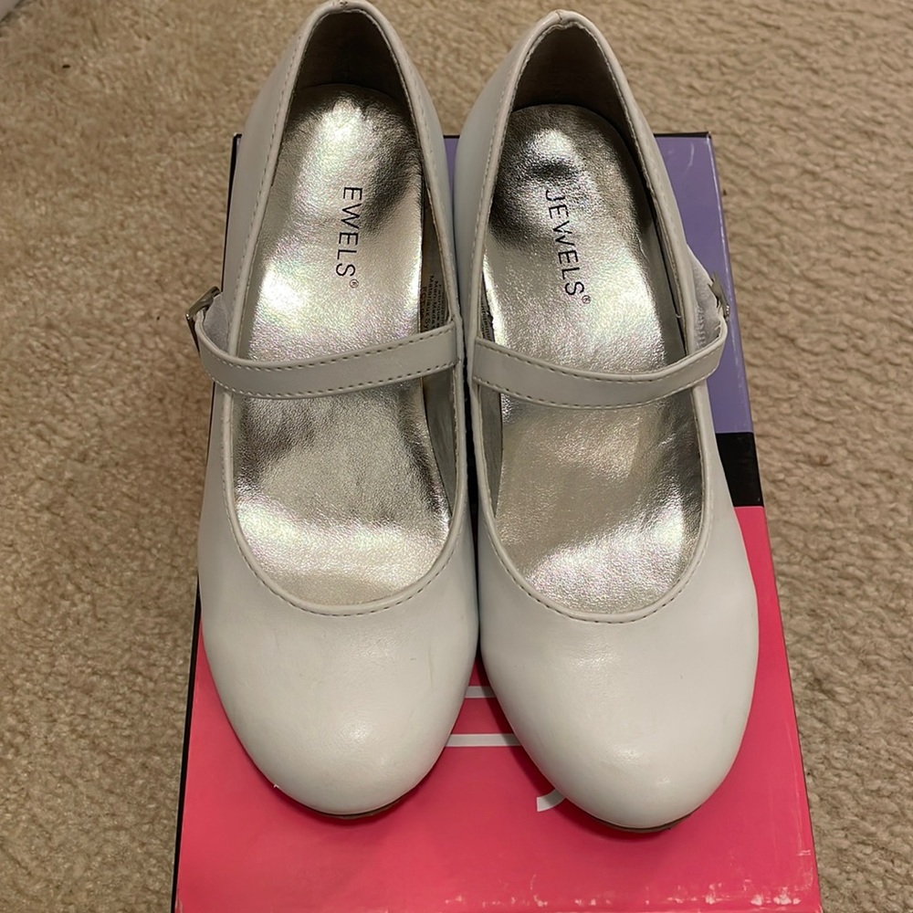 Jewels kids shoes size 2